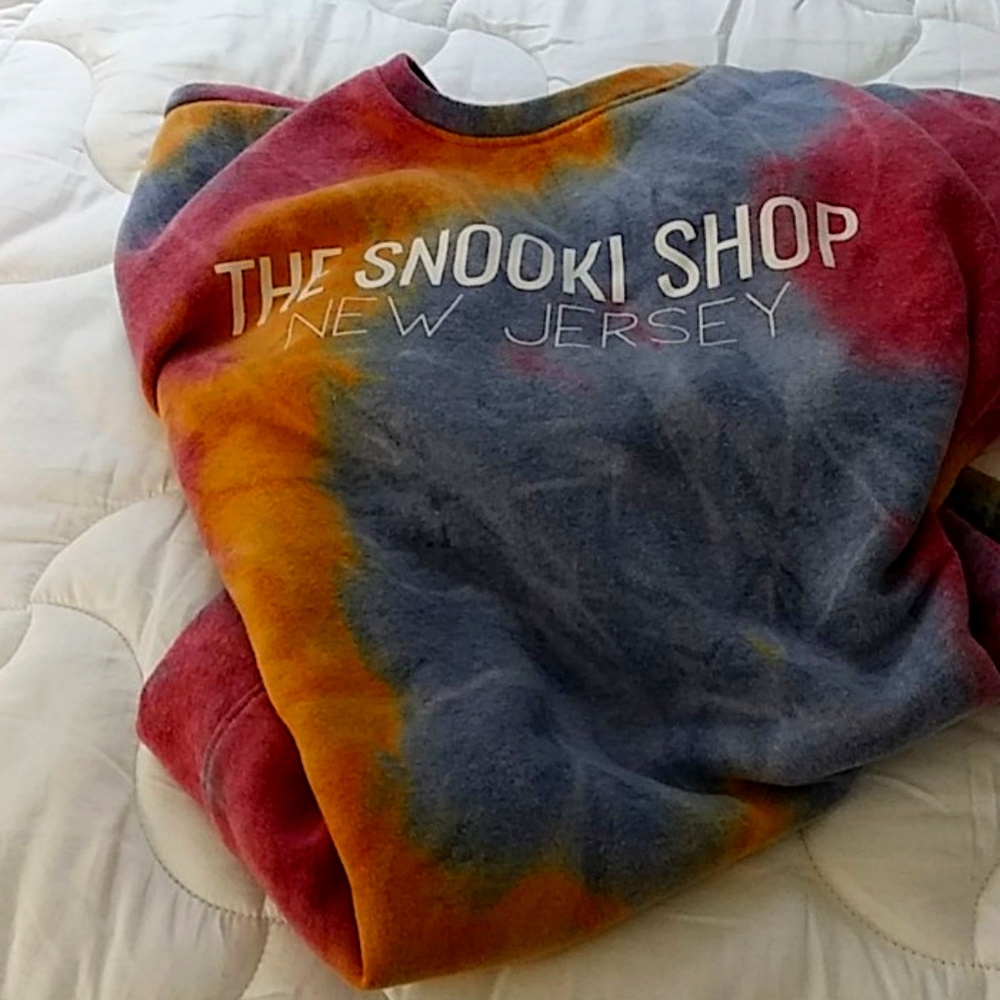 Sweatshirt